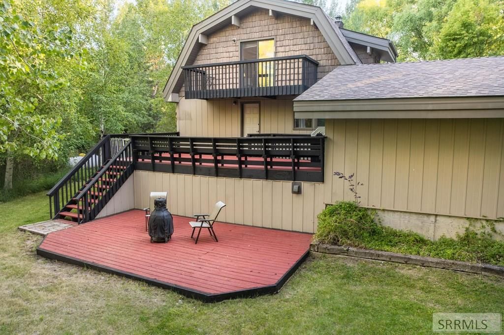 Image 2 of property listing at 493 N 4154 E, Rigby, ID 83442