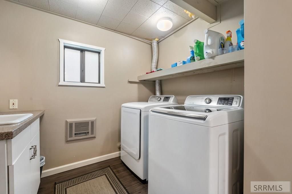 Image 39 of property listing at 493 N 4154 E, Rigby, ID 83442