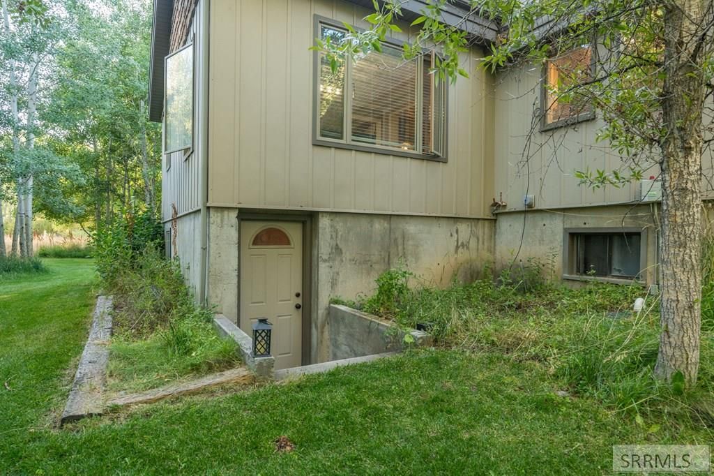 Image 46 of property listing at 493 N 4154 E, Rigby, ID 83442