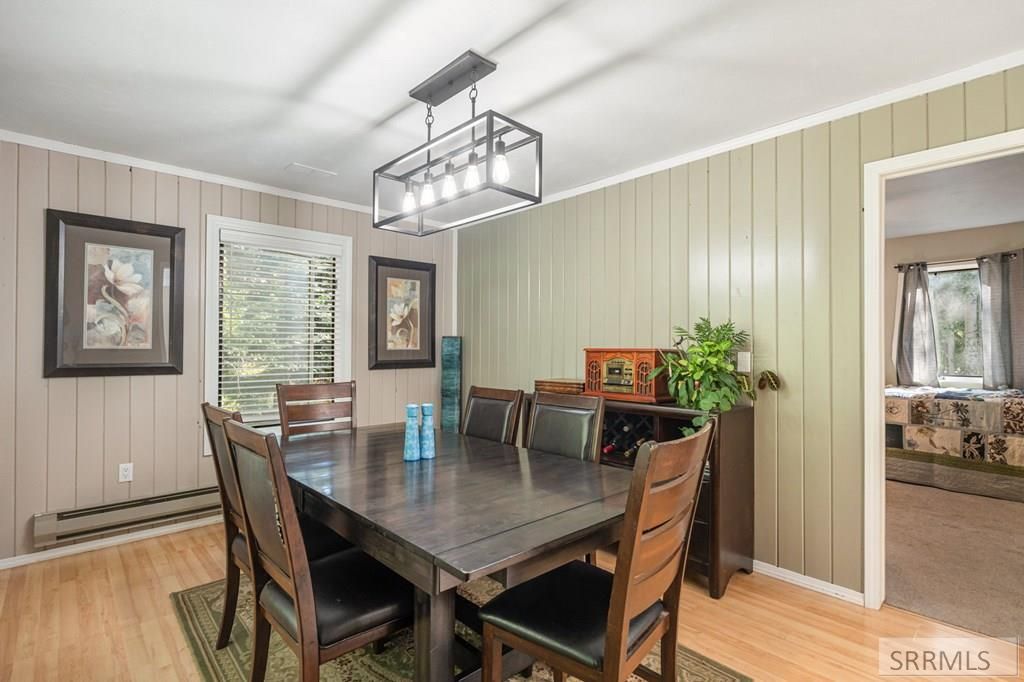 Image 5 of property listing at 493 N 4154 E, Rigby, ID 83442