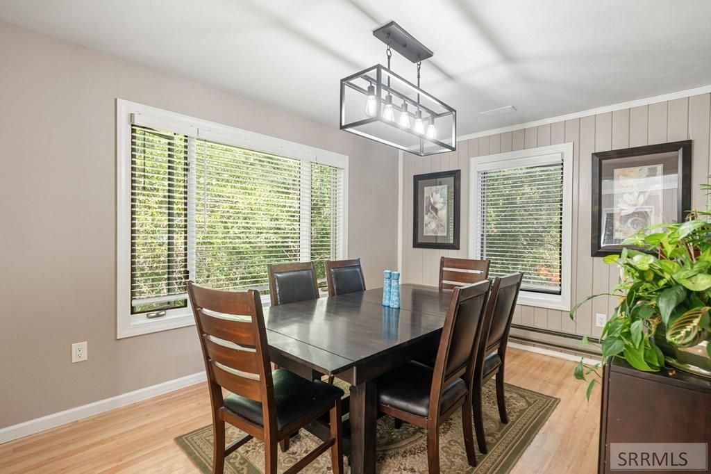 Image 9 of property listing at 493 N 4154 E, Rigby, ID 83442