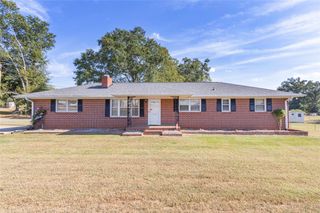 2501 Dobbins Bridge Road, Anderson, SC 29626