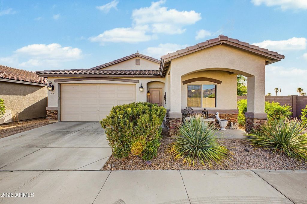 1616 S ARYELLE Road, Apache Junction, AZ 85119 — exterior