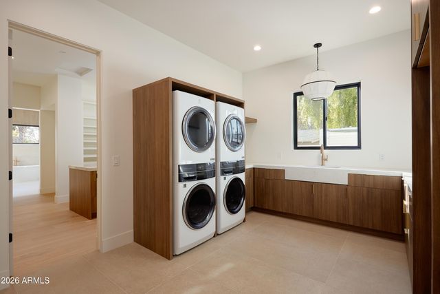 2901 E PIERSON Street, Phoenix, AZ 85016