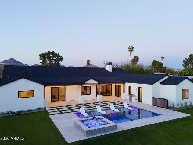 2901 E PIERSON Street, Phoenix, AZ 85016