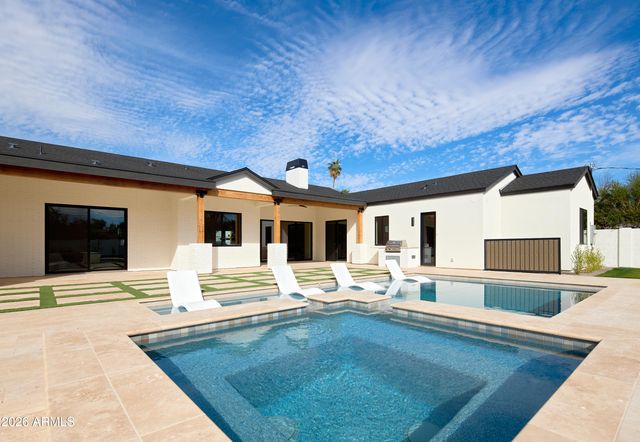 2901 E PIERSON Street, Phoenix, AZ 85016