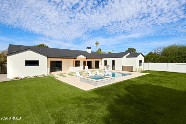 2901 E PIERSON Street, Phoenix, AZ 85016