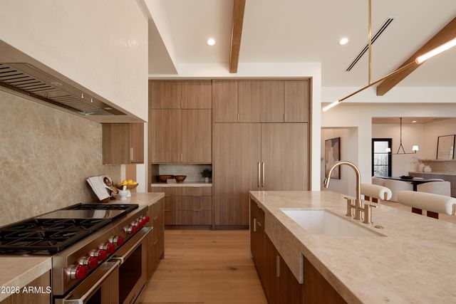 2901 E PIERSON Street, Phoenix, AZ 85016