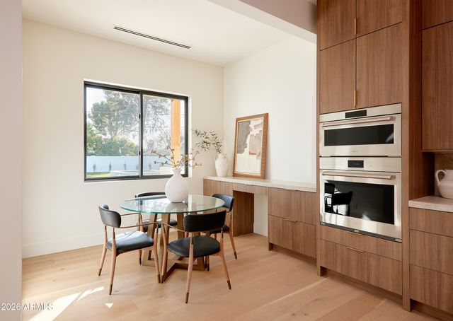 2901 E PIERSON Street, Phoenix, AZ 85016