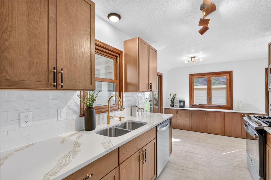 11309 France Avenue S, Bloomington, MN 55431 — photo 5