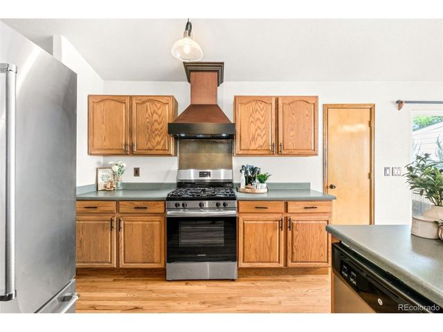 8795 E 105th Ct, Henderson, CO 80640