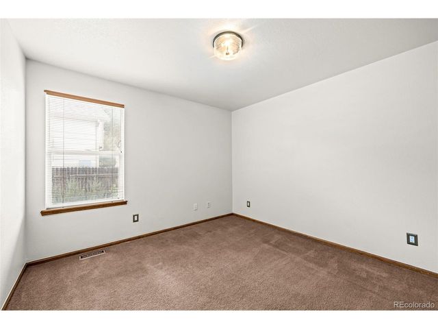 8795 E 105th Ct, Henderson, CO 80640