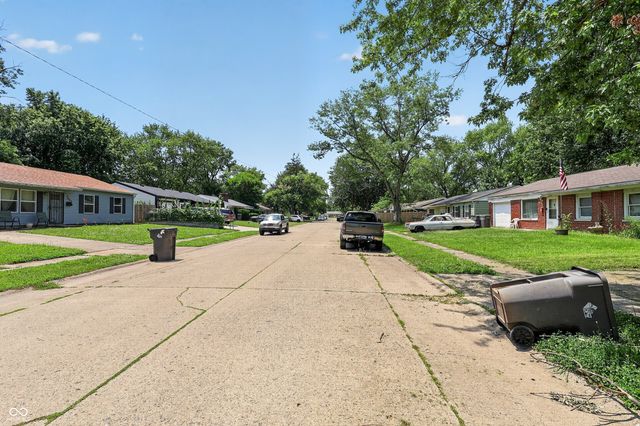 7642 E 34th Place, Indianapolis, IN 46226