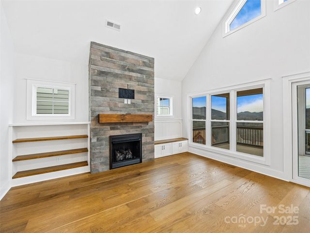 273 Mount Allen Heights, Black Mountain, NC 28711