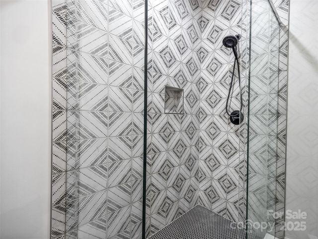 273 Mount Allen Heights, Black Mountain, NC 28711