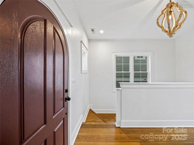 273 Mount Allen Heights, Black Mountain, NC 28711