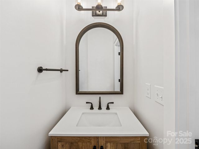 273 Mount Allen Heights, Black Mountain, NC 28711