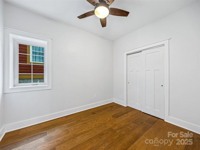 273 Mount Allen Heights, Black Mountain, NC 28711