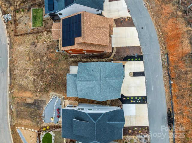 273 Mount Allen Heights, Black Mountain, NC 28711