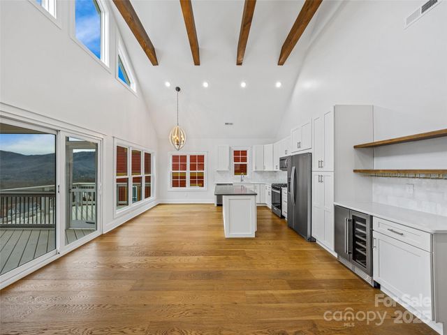 273 Mount Allen Heights, Black Mountain, NC 28711