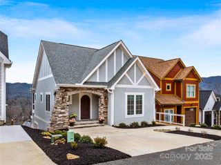 273 Mount Allen Heights, Black Mountain, NC 28711