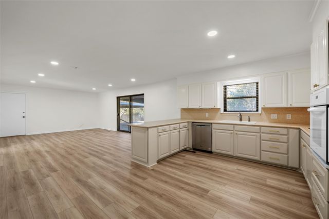 5201 Pine Avenue, Waco, TX 76710