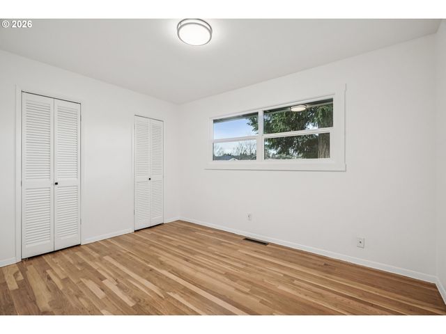 1018 Se 164TH Ave, Portland, OR 97233