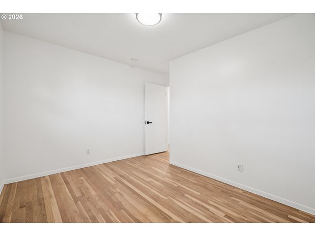 1018 Se 164TH Ave, Portland, OR 97233