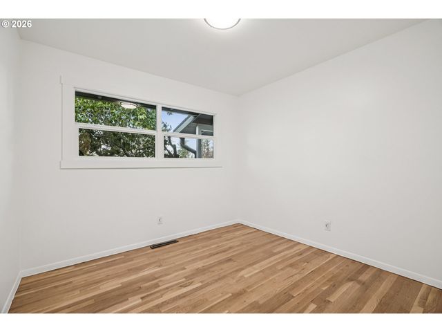 1018 Se 164TH Ave, Portland, OR 97233