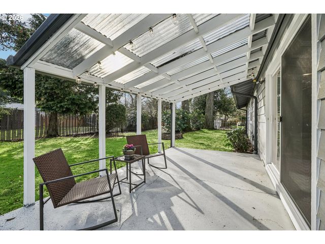 1018 Se 164TH Ave, Portland, OR 97233