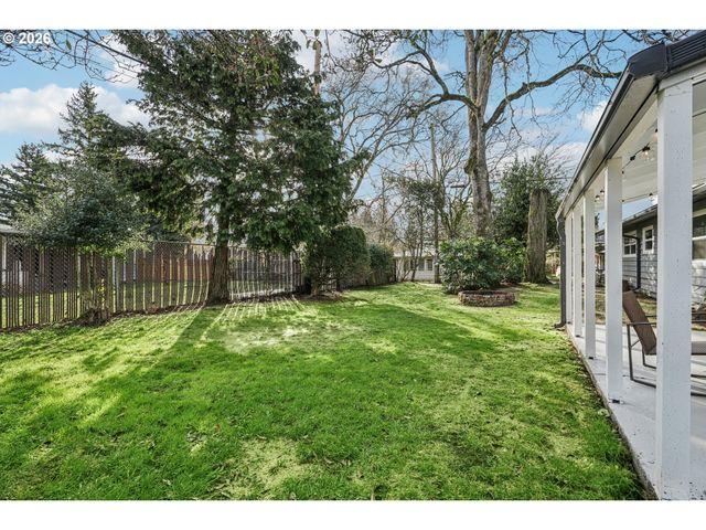 1018 Se 164TH Ave, Portland, OR 97233