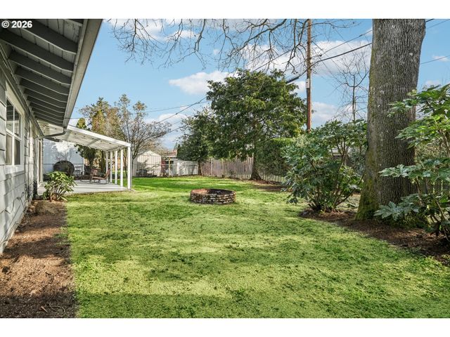 1018 Se 164TH Ave, Portland, OR 97233