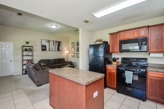 2122 Platinum Mist Drive, Rosharon, TX 77583