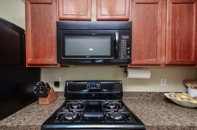 2122 Platinum Mist Drive, Rosharon, TX 77583