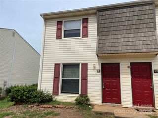 7906 Oak Meadow Court, Charlotte, NC 28210