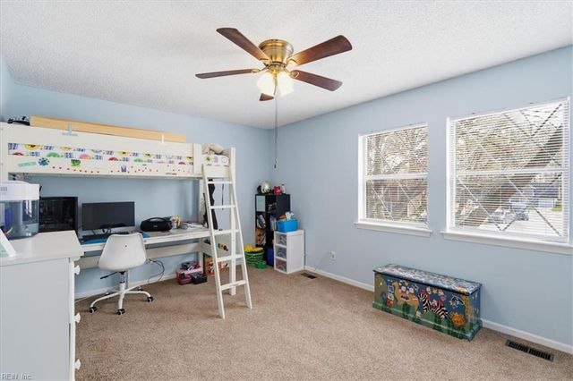 4041 Foxwood DR, Virginia Beach, VA 23462