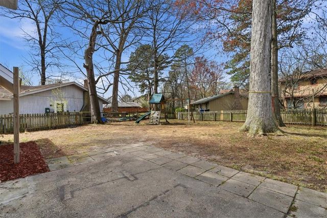 4041 Foxwood DR, Virginia Beach, VA 23462