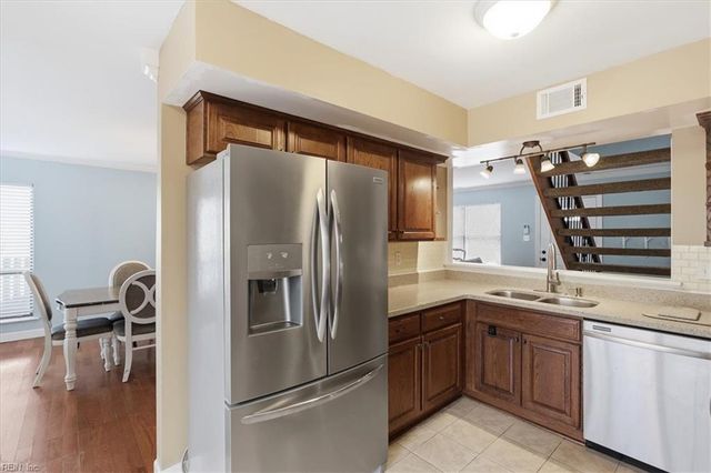 4041 Foxwood DR, Virginia Beach, VA 23462