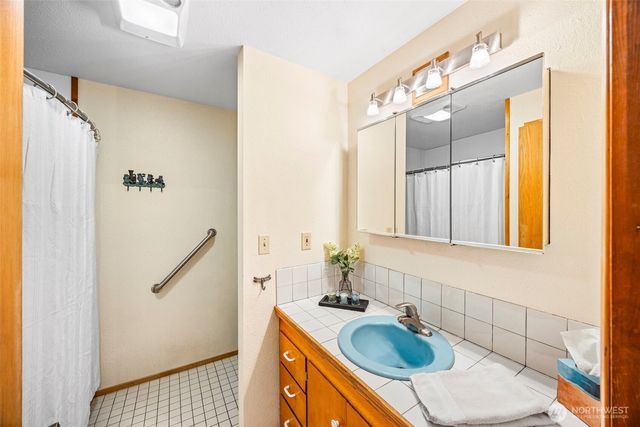 24703 NE State Route 3, Belfair, WA 98528