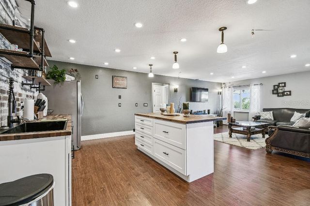 6408 RUNNING BEAR DRIVE, Lakeland, FL 33813