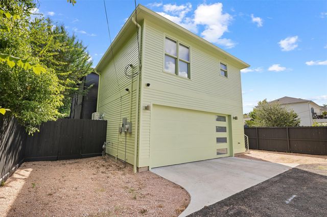 717 Arlington Street GA, Houston, TX 77007