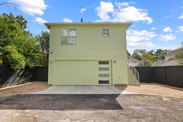 717 Arlington Street GA, Houston, TX 77007