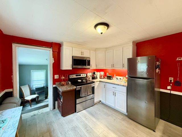 28 Skipper Lane, Westfield, MA 01085