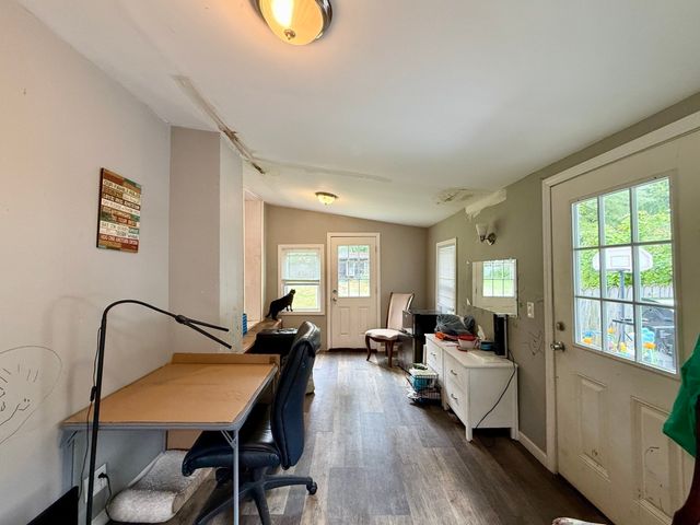 28 Skipper Lane, Westfield, MA 01085