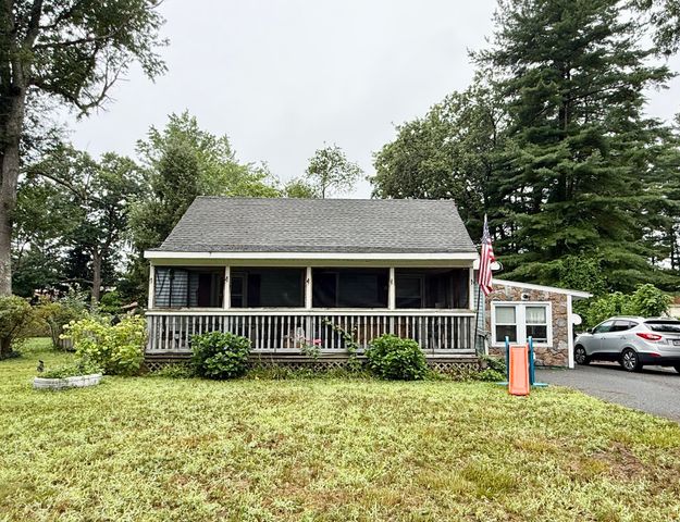 28 Skipper Lane, Westfield, MA 01085