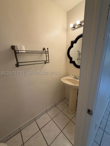 2065 NE 139th St, North Miami Beach, FL 33181