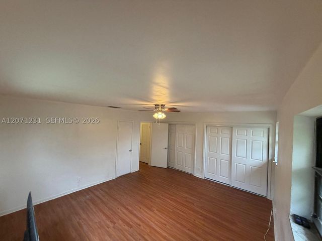 2065 NE 139th St, North Miami Beach, FL 33181