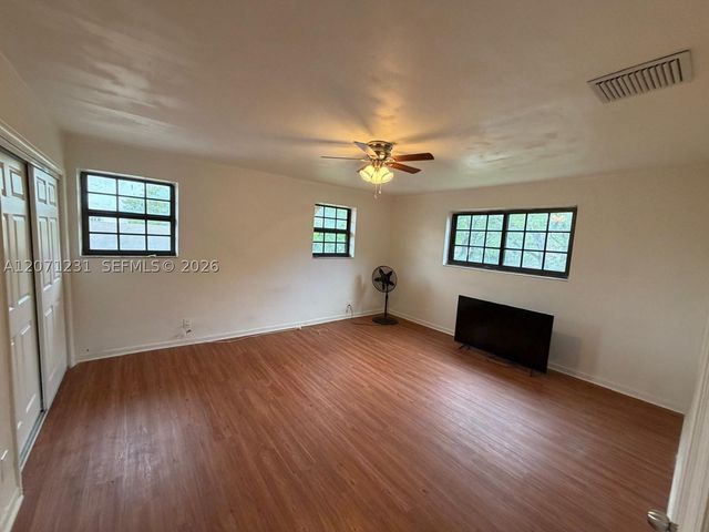2065 NE 139th St, North Miami Beach, FL 33181