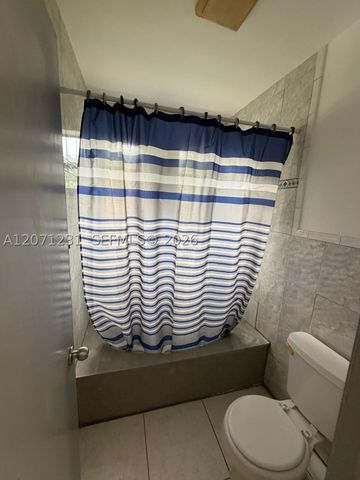 2065 NE 139th St, North Miami Beach, FL 33181