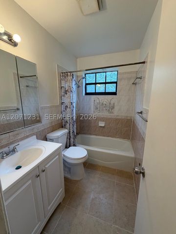 2065 NE 139th St, North Miami Beach, FL 33181